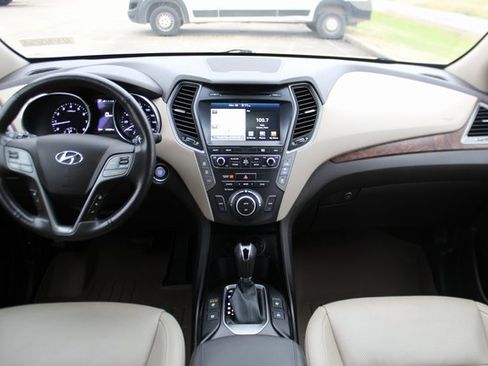 Used 2018 Hyundai Santa Fe Limited w/ Cargo Package image 13