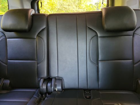 Used 2020 GMC Yukon XL Denali image 8