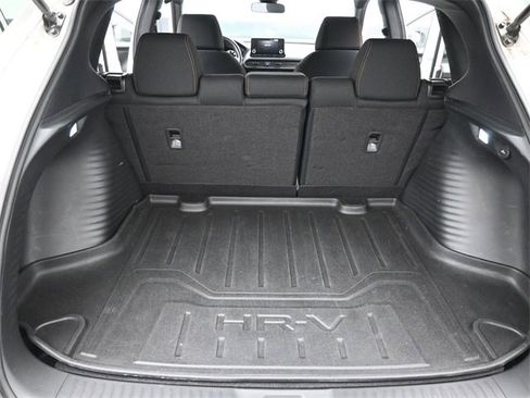 Used 2023 Honda HR-V Sport image 32