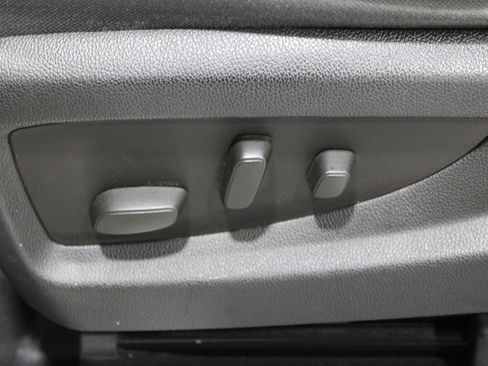 Used 2015 Chevrolet Silverado 1500 LT w/ LT Convenience Package AWD/4WD image 5