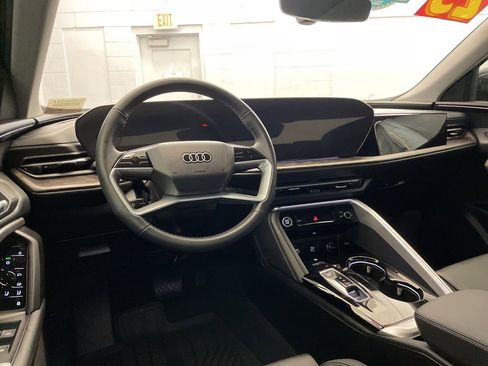 Used 2025 Audi Q5 Premium Plus image 12