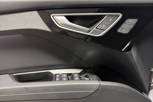 Certified 2024 Audi Q4 e-tron Premium Plus w/ Premium Plus AWD/4WD image 10