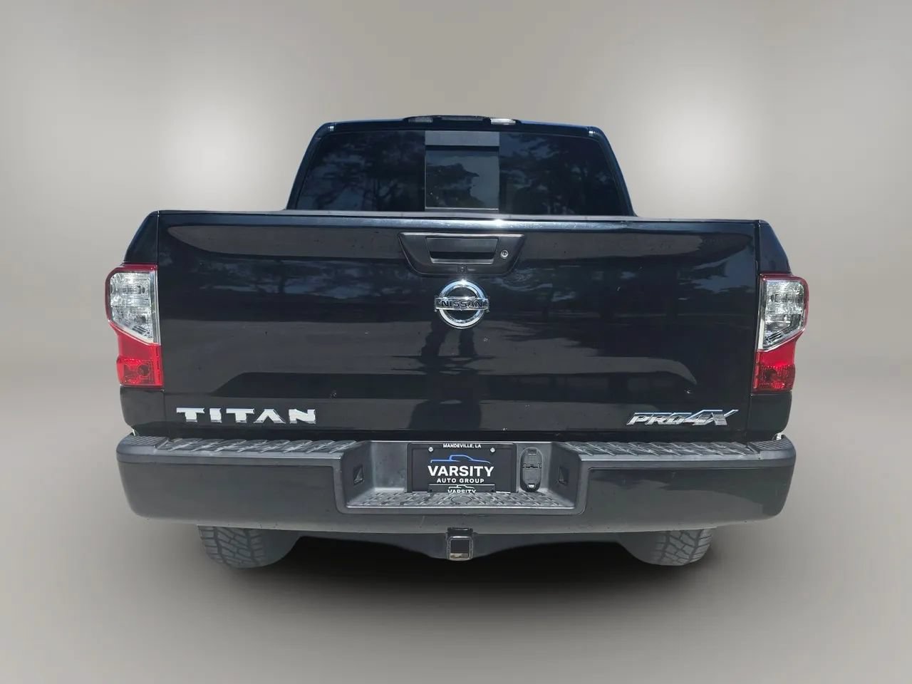 Used 2019 Nissan Titan PRO-4X AWD/4WD image 6