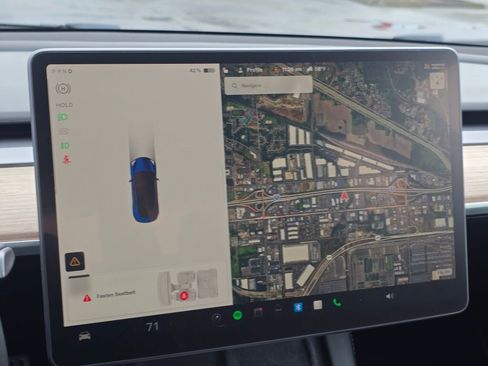 Used 2023 Tesla Model 3 Performance image 40