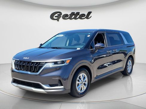 Used 2022 Kia Carnival LX image 1