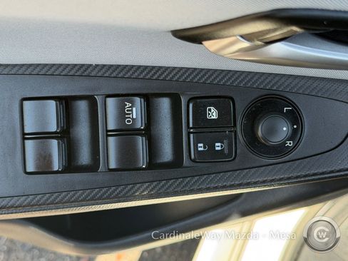 Used 2020 Toyota Yaris LE image 18