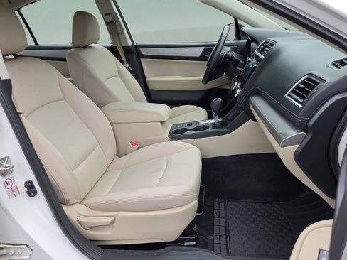 Used 2019 Subaru Legacy 2.5i Premium AWD/4WD image 18