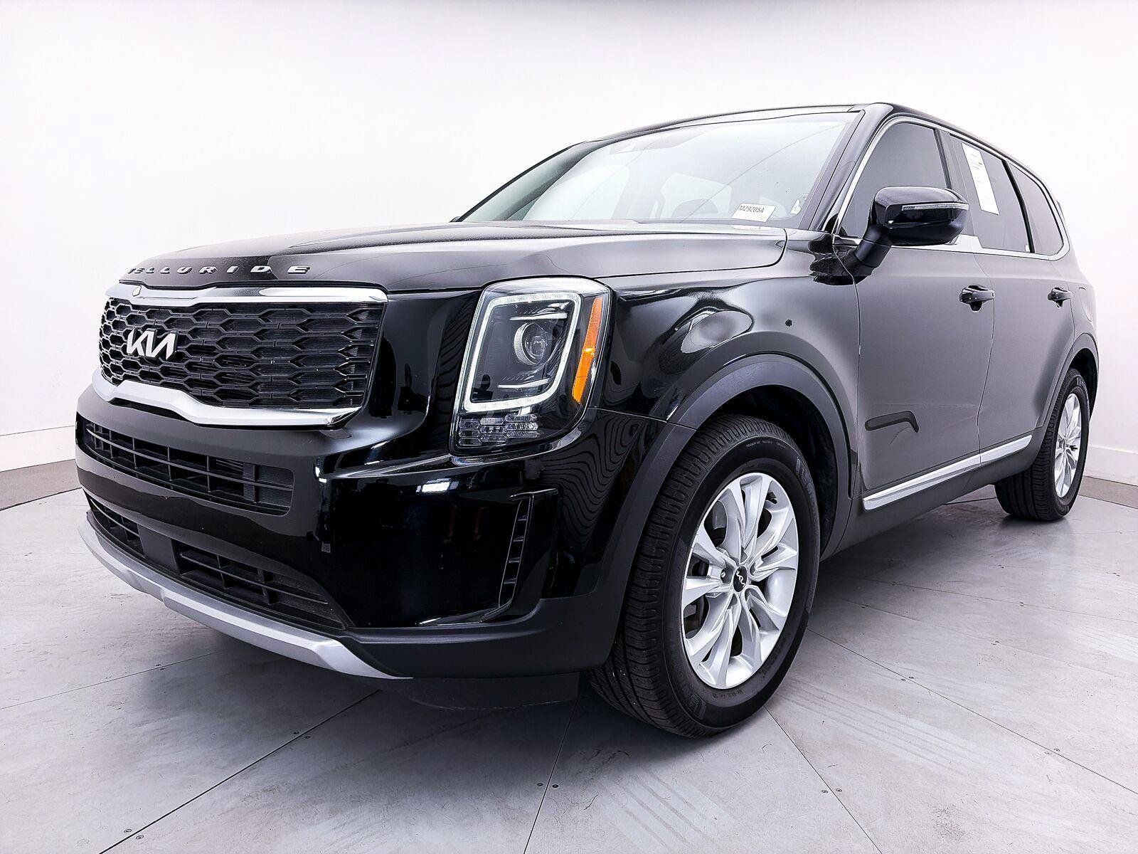 Used 2022 Kia Telluride LX FWD image 11