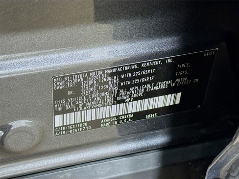 Used 2021 Toyota RAV4 LE image 21