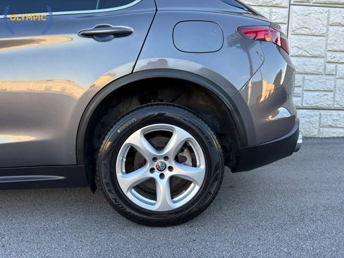 Used 2020 Alfa Romeo Stelvio image 10