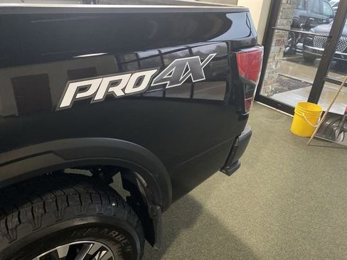 Used 2023 Nissan Titan PRO-4X w/ Pro-4x Convenience Package image 24