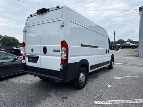 Used 2023 RAM ProMaster 2500 FWD image 9