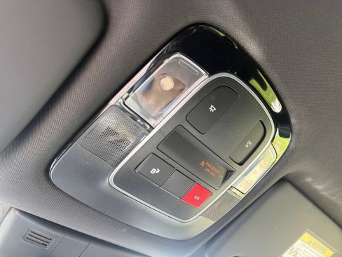 Certified 2025 Hyundai Santa Cruz SE AWD/4WD image 15