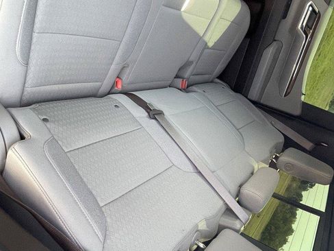 Used 2024 Chevrolet Silverado 1500 LT AWD/4WD image 19