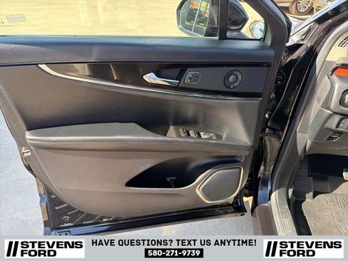 Used 2021 Lincoln Nautilus Reserve w/ Monochromatic Package image 21