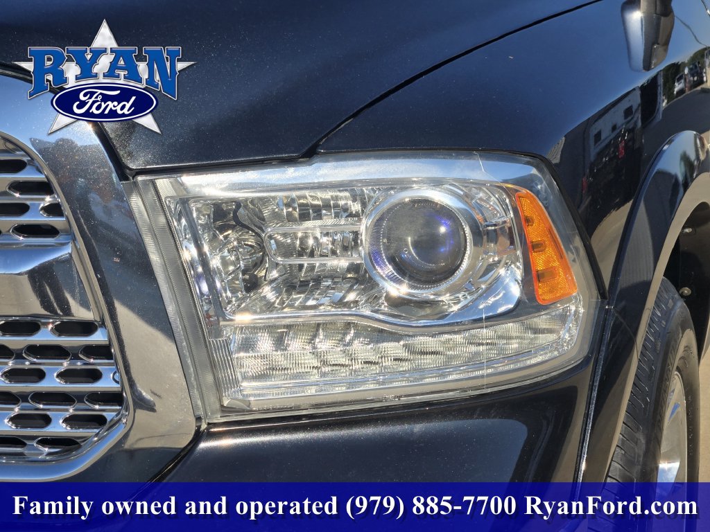 Used 2017 RAM 1500 Laramie RWD image 6