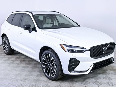 Used 2026 Volvo XC60 B5 Ultra w/ Protection Package Premier AWD/4WD image 28