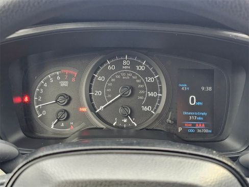 Used 2021 Toyota Corolla L image 22