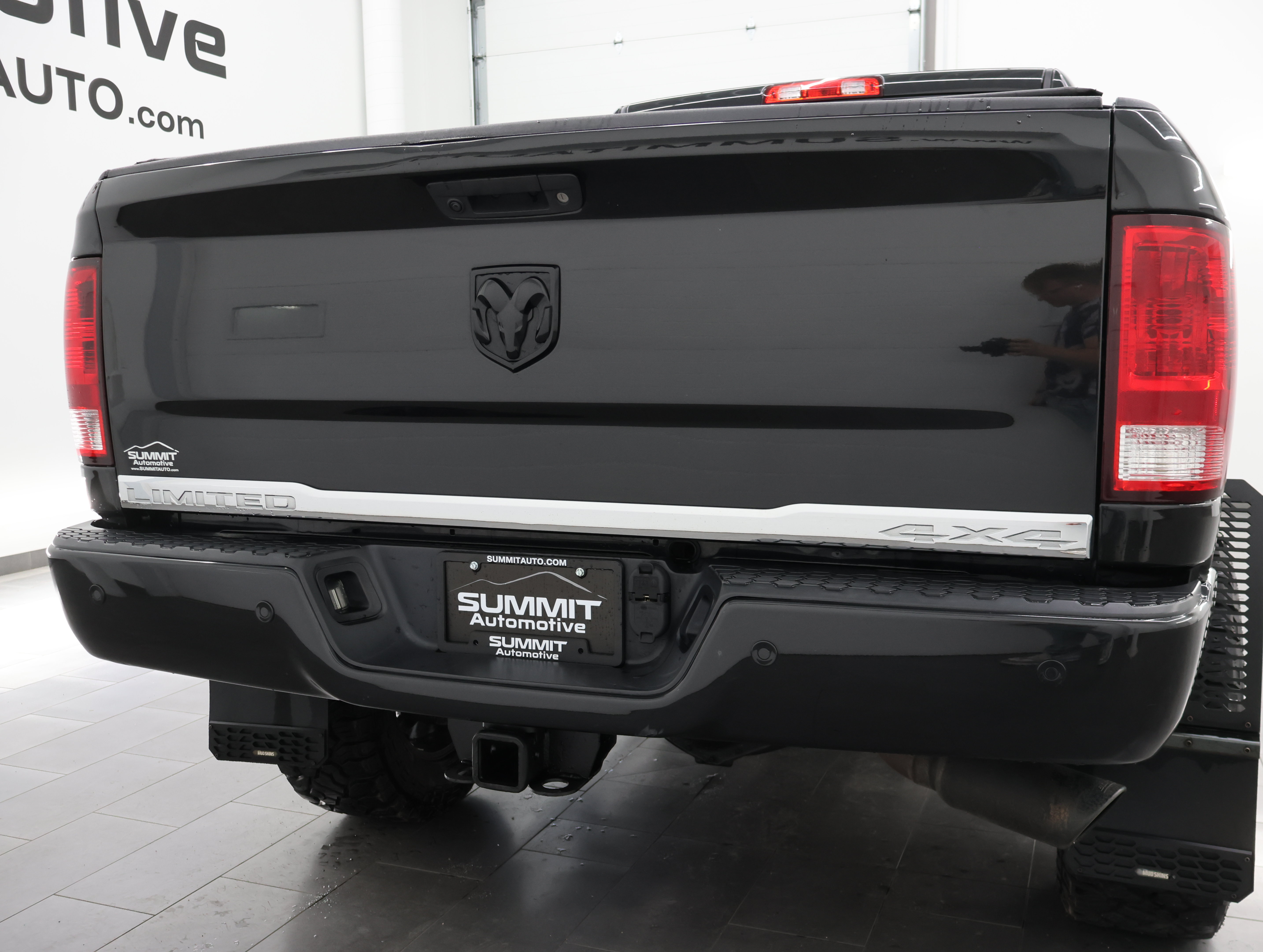 Used 2018 RAM 2500 Big Horn w/ Sport Appearance Group AWD/4WD image 27