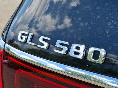 Used 2020 Mercedes-Benz GLS 580 4MATIC image 30