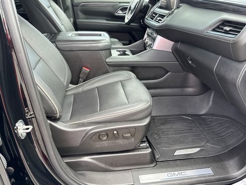 Certified 2023 GMC Yukon SLT image 12