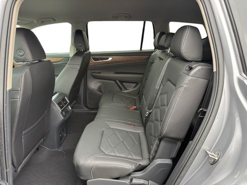 New 2026 Volkswagen Atlas SE AWD/4WD image 16