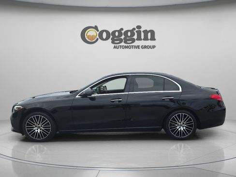 Certified 2022 Mercedes-Benz C 300 Sedan image 2