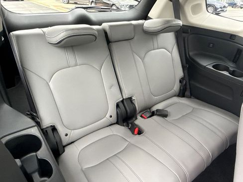 Certified 2024 Honda Pilot Elite image 18