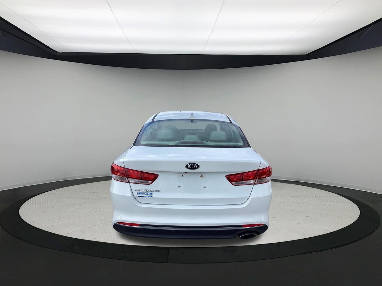 Used 2017 Kia Optima LX FWD image 7