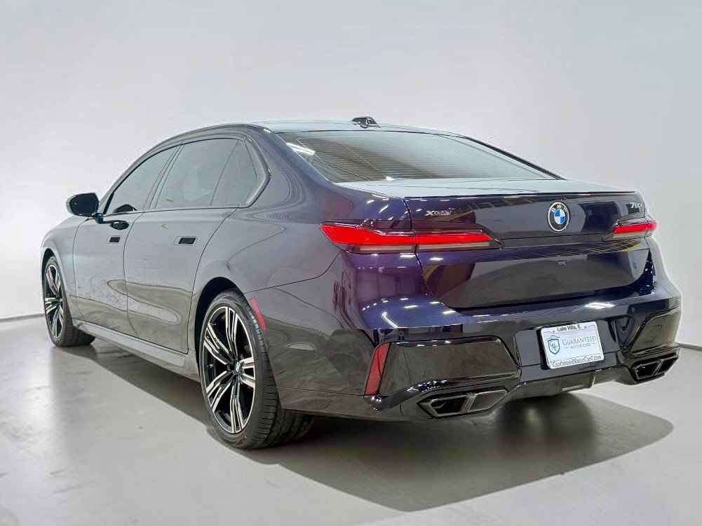 Used 2025 BMW 760i xDrive AWD/4WD image 25