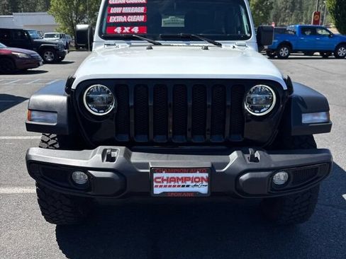 Used 2022 Jeep Wrangler Sport AWD/4WD image 2