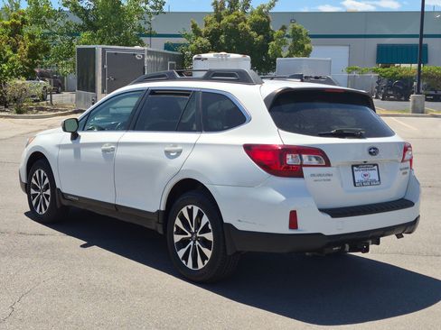 Used 2017 Subaru Outback 3.6R Limited w/ Popular Package #5 AWD/4WD image 3