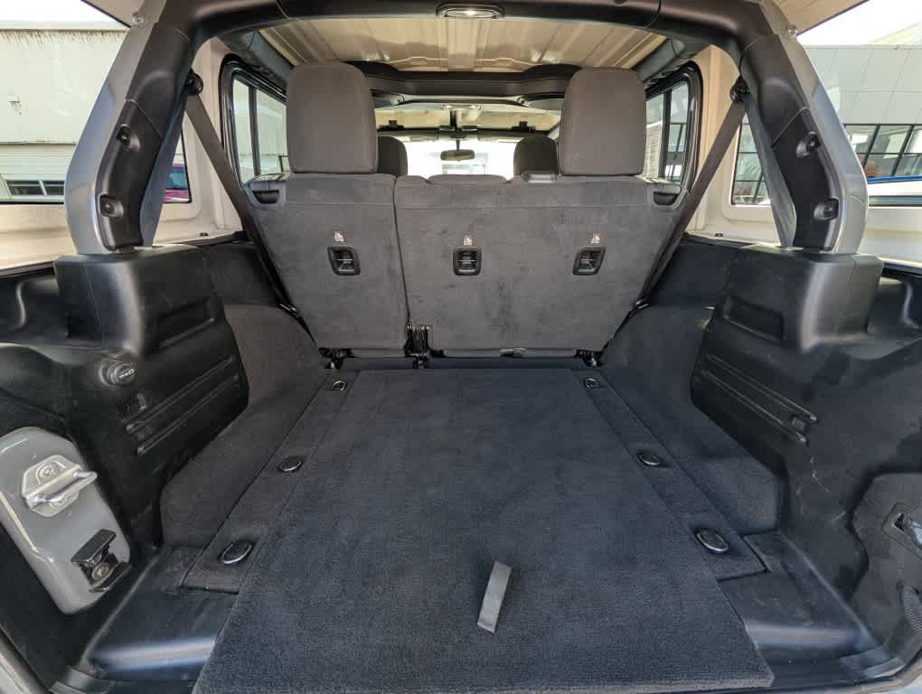 Used 2021 Jeep Wrangler Unlimited Sport AWD/4WD image 10