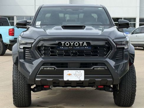 Used 2025 Toyota Tacoma TRD Pro image 7