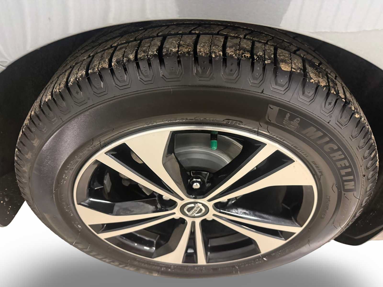 Used 2022 Nissan Sentra SV FWD image 13