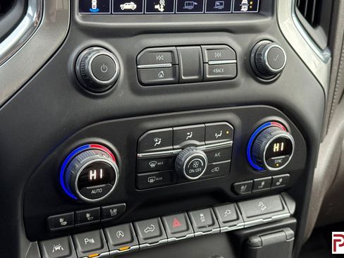 Used 2020 Chevrolet Silverado 1500 LTZ w/ LTZ Premium Package image 24