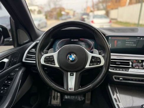 Used 2021 BMW X5 M50i w/ Premium Package image 34