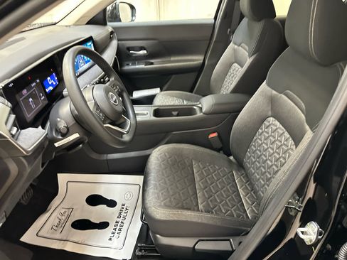 New 2026 Nissan Kicks SV AWD/4WD image 4