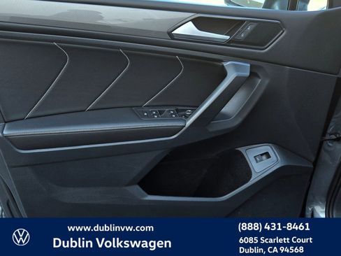 Certified 2022 Volkswagen Tiguan SE image 19