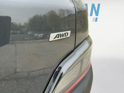 Used 2023 Hyundai Kona SEL AWD/4WD image 23