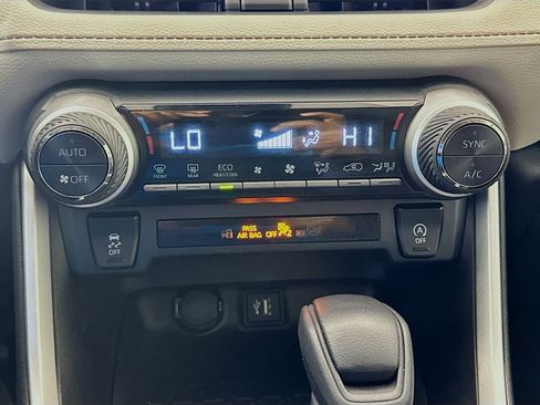 Certified 2023 Toyota RAV4 XLE w/ Convenience Package image 15