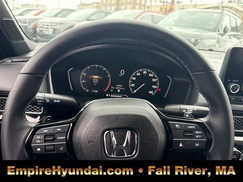 Used 2025 Honda Civic Sport image 27