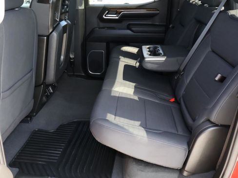 Used 2023 GMC Sierra 1500 Elevation image 24