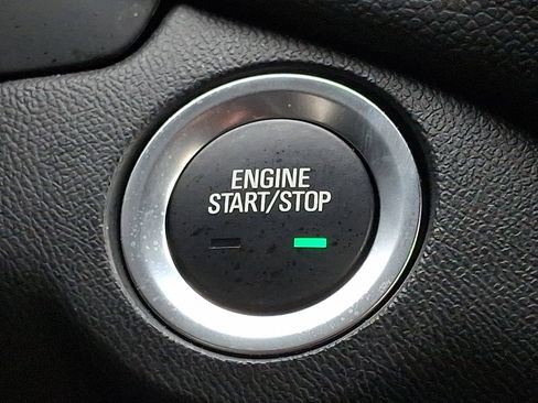 Used 2022 Chevrolet Equinox LT image 25