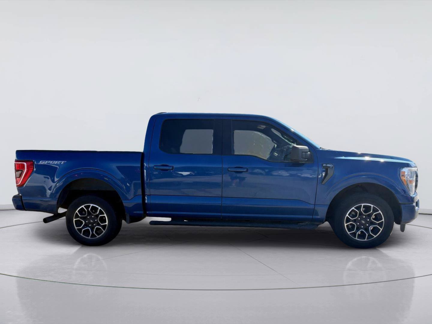 Used 2022 Ford F150 XLT w/ Equipment Group 301A Mid RWD image 2