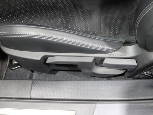 Used 2025 Toyota GR86 Premium w/ ALL Weather Mat Package (TMS) RWD image 5