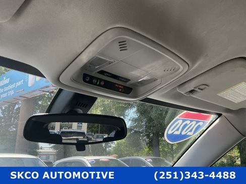 Used 2020 Chevrolet Traverse LS FWD image 26