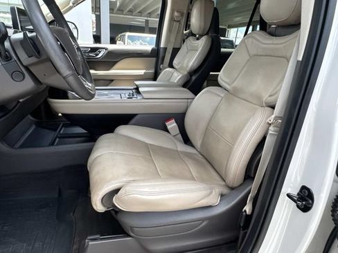 Used 2023 Lincoln Navigator L Reserve AWD/4WD image 22