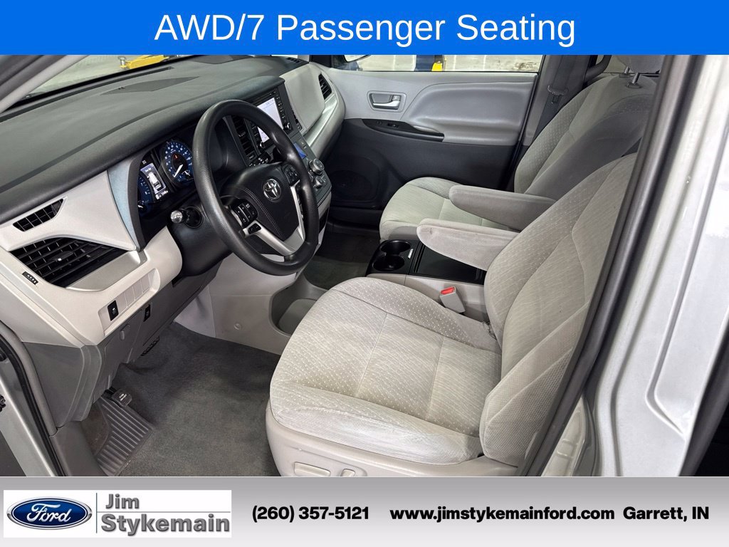 Used 2019 Toyota Sienna LE AWD/4WD image 17