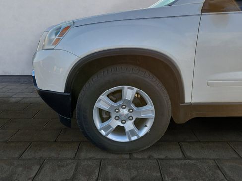 Used 2011 GMC Acadia SL w/ Preferred Package image 25